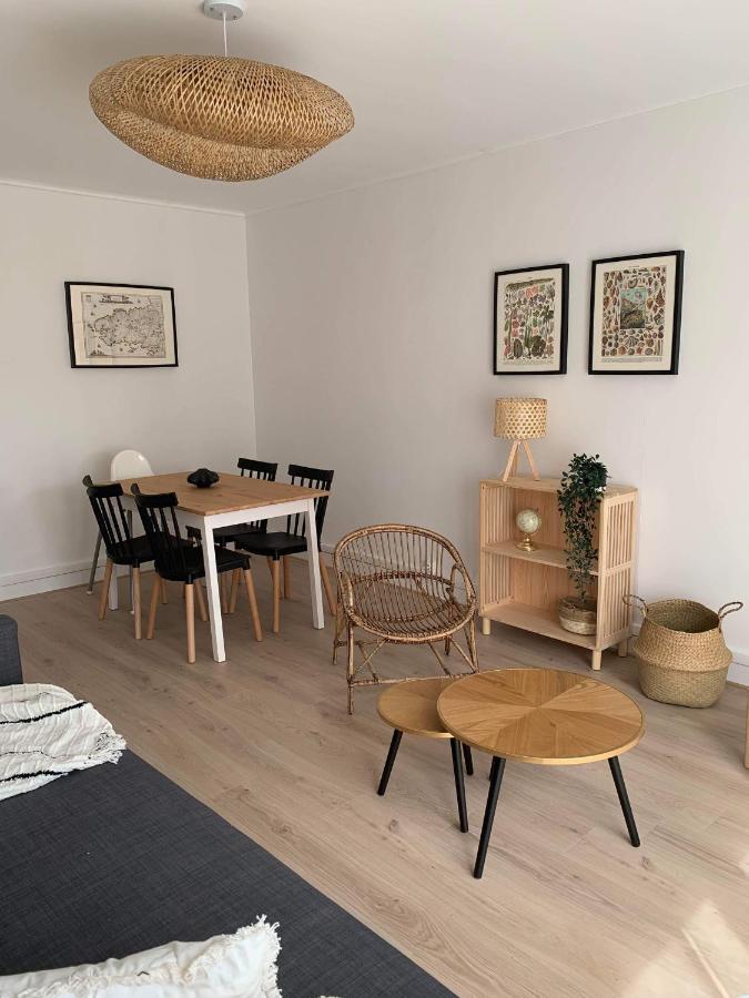 Appartement 40M2 Vue Sur Mer Acces Direct Plage Et Parking Prive دينار المظهر الخارجي الصورة